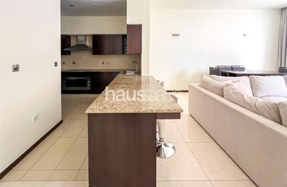 Apartment - 1 Bedroom - 2 Bathrooms for rent in Emerald - Tiara Residences - Palm Jumeirah - Dubai