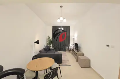 Apartment - 1 Bedroom - 2 Bathrooms for rent in Binghatti Ivory - Al Jaddaf - Dubai