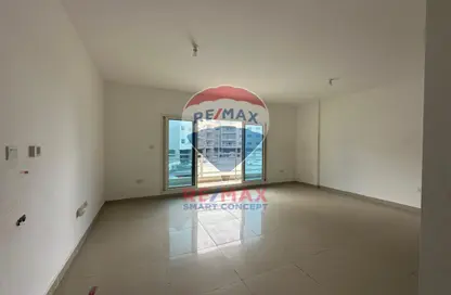 Apartment - 1 Bedroom - 2 Bathrooms for sale in Tower 34 - Al Reef Downtown - Al Reef - Abu Dhabi