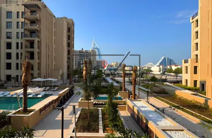 Apartment - 3 Bedrooms - 3 Bathrooms for sale in Lamaa - Madinat Jumeirah Living - Umm Suqeim - Dubai