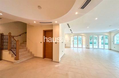 Villa - 5 Bedrooms - 5 Bathrooms for rent in Legacy - Jumeirah Park - Dubai