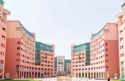 Apartment - Studio - 1 Bathroom for rent in The Gardens Buildings - The Gardens - Dubai