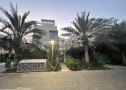 صورةحديقة لـ: فيلا - 3 غرف نوم - 4 حمامات للبيع في كلستر 3 - المدينة المستدامة - دبي, صورة 1