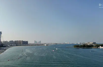 Apartment - 2 Bedrooms - 2 Bathrooms for sale in Azure Residences - Palm Jumeirah - Dubai