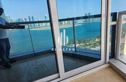 Apartment - 3 Bedrooms - 5 Bathrooms for rent in Al Khan Corniche - Al Khan - Sharjah