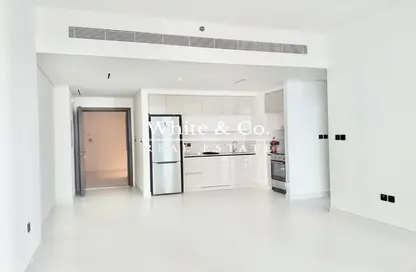 Apartment - 1 Bedroom - 1 Bathroom for rent in Marina Vista - EMAAR Beachfront - Dubai Harbour - Dubai
