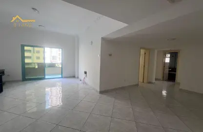 Apartment - 3 Bedrooms - 3 Bathrooms for rent in Al Khan Lagoon - Al Khan - Sharjah