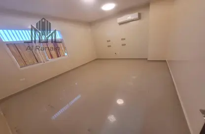 Apartment - 3 Bedrooms - 3 Bathrooms for rent in Al Qattarah - Al Ain