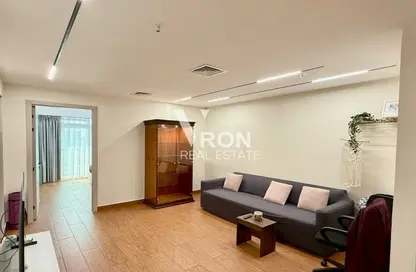 Apartment - 1 Bedroom - 2 Bathrooms for rent in Lake City Tower - JLT Cluster D - Jumeirah Lake Towers - Dubai