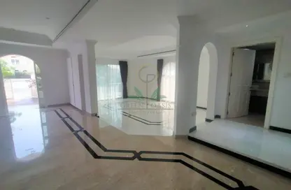 Villa - Studio - 5 Bathrooms for rent in Umm Suqeim 1 Villas - Umm Suqeim 1 - Umm Suqeim - Dubai