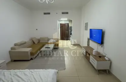 Apartment - Studio - 1 Bathroom for rent in Jasmine Towers - Garden City - Ajman