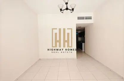 Apartment - Studio - 1 Bathroom for rent in Muwaileh 3 Building - Muwaileh - Sharjah