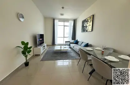 شقة - غرفة نوم - 2 حمامات للايجار في برج الكورنيش - طريق كورنيش عجمان - عجمان
