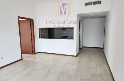 Apartment - 1 Bedroom - 2 Bathrooms for rent in MAG 214 - JLT Cluster R - Jumeirah Lake Towers - Dubai