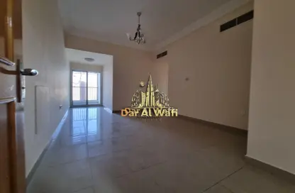 شقة - 2 غرف نوم - 2 حمامات للايجار في شارع بوخارا ​ - النهدة - الشارقة