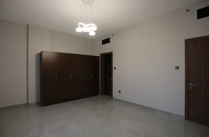 عمارة بالكامل - غرفة نوم - 2 حمامات للايجار في مثلث قرية الجميرا - دبي