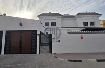 Villa - 5 Bedrooms - 7 Bathrooms for rent in Mirdif Villas - Mirdif - Dubai