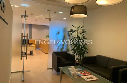 مكتب - استوديو للايجار في منطقة البوابة رقم 3 - حي البوابة - مركز دبي المالي العالمي - دبي