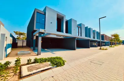 Townhouse - 3 Bedrooms - 4 Bathrooms for rent in Robinia - Masaar - Tilal City - Sharjah