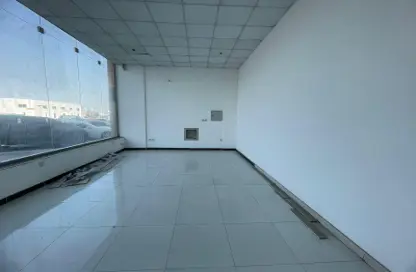 Empty Room image for: Show Room - Studio for rent in Al Mowaihat 3 - Al Mowaihat - Ajman, Image 1