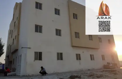عمارة بالكامل - 8 غرف نوم - 8 حمامات للبيع في الجرف الصناعية 2 - الجرف الصناعية - عجمان