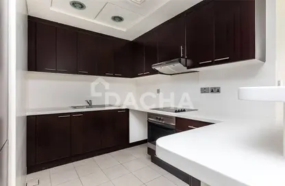 Apartment - 2 Bedrooms - 3 Bathrooms for sale in Sky Gardens - DIFC - Dubai