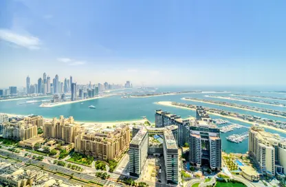 Apartment - Studio - 1 Bathroom for rent in The Palm Tower - Palm Jumeirah - Dubai