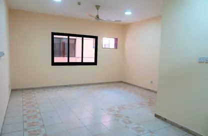 Apartment - Studio - 1 Bathroom for rent in Al Hamriya - Bur Dubai - Dubai
