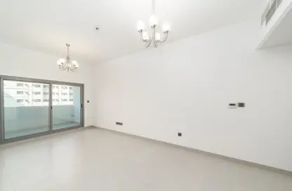 شقة - غرفة نوم - 2 حمامات للايجار في المرقبات - ديرة - دبي شقة - غرفة نوم - 2 حمامات للايجار في المرقبات - ديرة - دبي