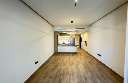 Apartment - Studio - 1 Bathroom for rent in Rokane G25 - Jumeirah Village Circle - Dubai