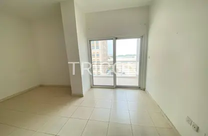 شقة - 1 حمام للايجار في مجمع دبي ريزيدنس - دبي