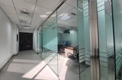 Office Space - Studio - 1 Bathroom for rent in Blue Tower - Sheikh Zayed Road - Dubai