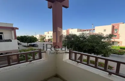 شقة - 2 غرف نوم - 2 حمامات للايجار في قرية الخليج - الغدير - أبوظبي