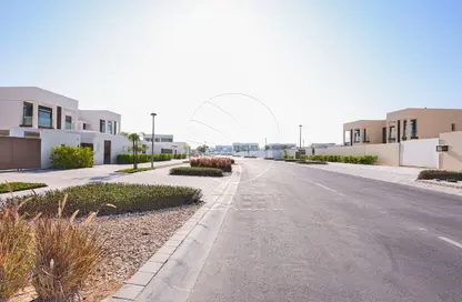 Townhouse - 2 Bedrooms - 3 Bathrooms for rent in Nad Al Dhabi - Al Jubail Island - Abu Dhabi Townhouse - 2 Bedrooms - 3 Bathrooms for rent in Nad Al Dhabi - Al Jubail Island - Abu Dhabi