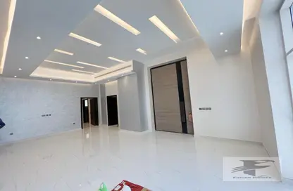 Villa - 7 Bedrooms for rent in Al Aweer 1 - Al Aweer - Dubai