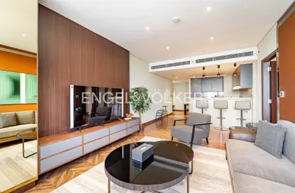 Living / Dining Room image for: Apartment - 1 Bedroom - 2 Bathrooms for rent in Sky Gardens - DIFC - Dubai, Image 1