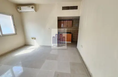 Apartment - Studio - 1 Bathroom for rent in Muwaileh Commercial - Sharjah