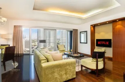 Apartment - 1 Bedroom - 1 Bathroom for sale in The Dubai Mall Residences - Downtown Dubai - Dubai