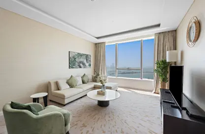 Apartment - 1 Bedroom - 1 Bathroom for rent in The Palm Tower - Palm Jumeirah - Dubai