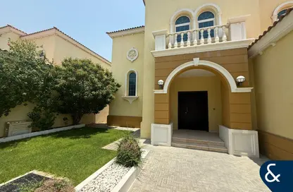 Villa - 3 Bedrooms - 4 Bathrooms for rent in Legacy - Jumeirah Park - Dubai