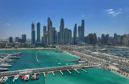 Apartment - 3 Bedrooms - 4 Bathrooms for rent in Marina Vista - EMAAR Beachfront - Dubai Harbour - Dubai