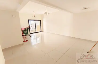 Apartment - 2 Bedrooms - 3 Bathrooms for rent in Muwaileh 29 Building - Muwaileh - Sharjah