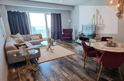 Living / Dining Room image for: Apartment - 1 Bedroom - 2 Bathrooms for rent in Damac Heights - Dubai Marina - Dubai, Image 1