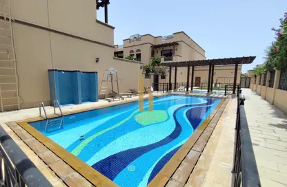 Villa - 4 Bedrooms - 4 Bathrooms for rent in Jumeirah 1 Villas - Jumeirah 1 - Jumeirah - Dubai