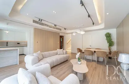 Villa - 3 Bedrooms - 3 Bathrooms for sale in Springs 11 - The Springs - Dubai
