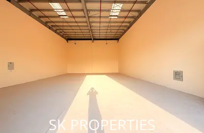 Warehouse - Studio - 1 Bathroom for rent in Al Sajaa Industrial - Al Sajaa - Sharjah
