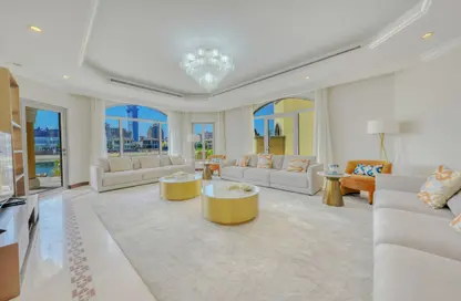 Villa - 5 Bedrooms - 6 Bathrooms for rent in Garden Homes Frond C - Garden Homes - Palm Jumeirah - Dubai