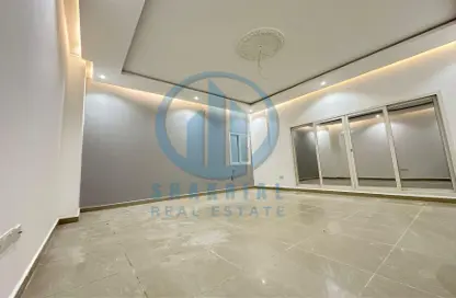 Empty Room image for: Apartment - 3 Bedrooms - 4 Bathrooms for rent in Al Reef Downtown - Al Reef - Abu Dhabi, Image 1