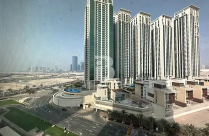 Apartment - 3 Bedrooms - 4 Bathrooms for rent in Tala Tower - Marina Square - Al Reem Island - Abu Dhabi