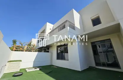 Townhouse - 3 Bedrooms - 3 Bathrooms for rent in Noor Townhouses - Town Square - Dubai